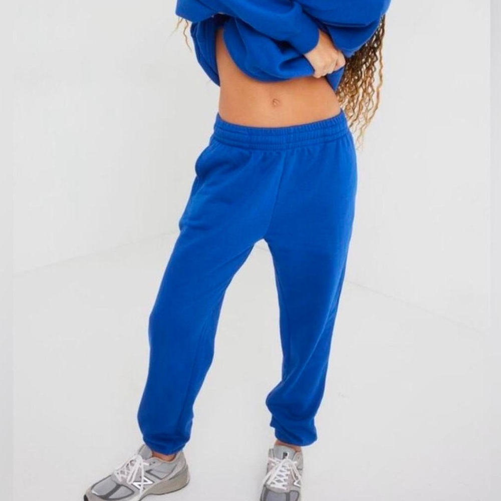 Garage Women Blue Sweats